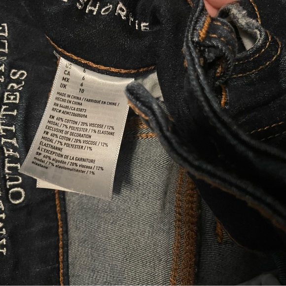 American eagle size 6 Jean shorts - Picture 3 of 3